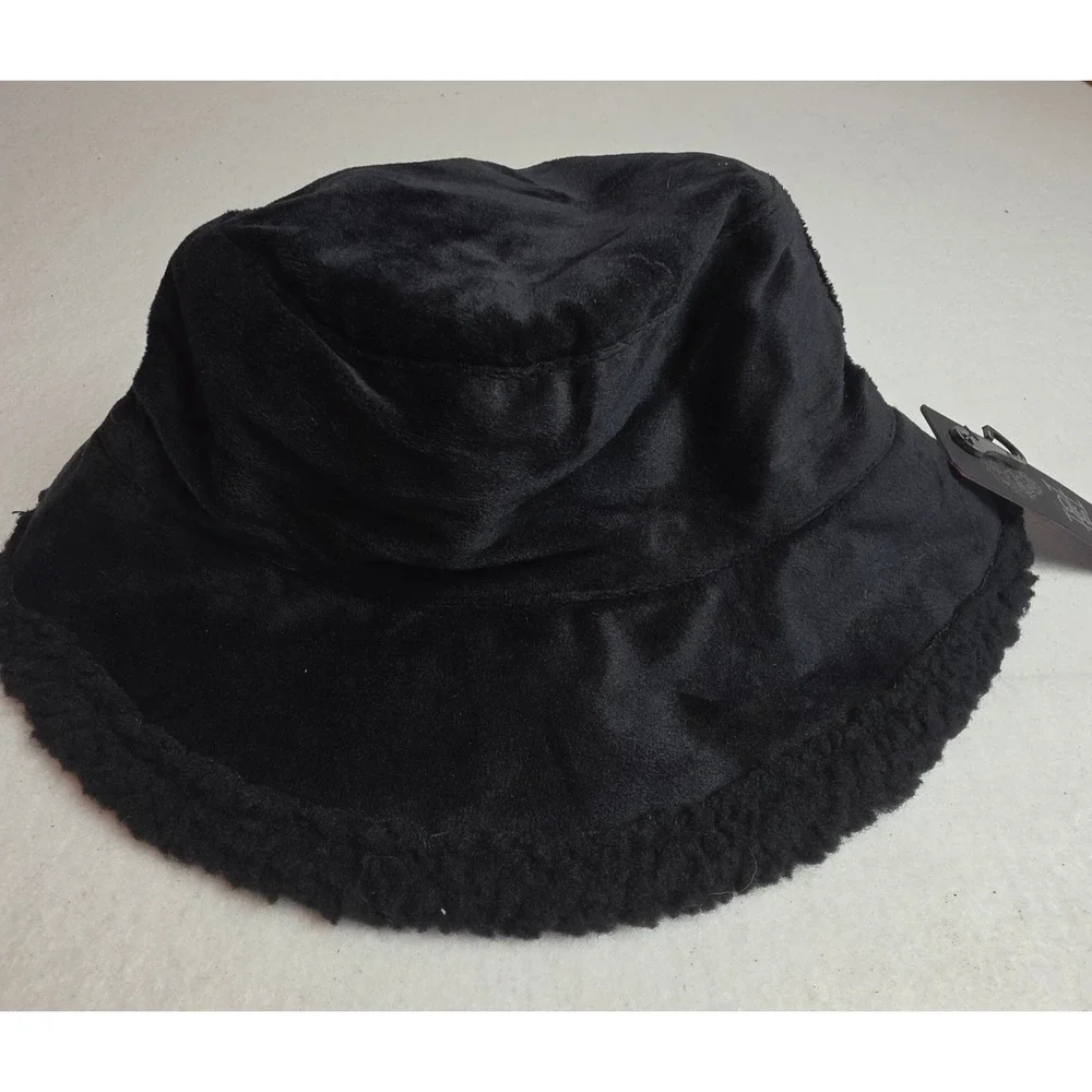 Ed Hardy Black Faux Suede Sherpa Lined Bucket Hat Skull Floral Embroidery NWT